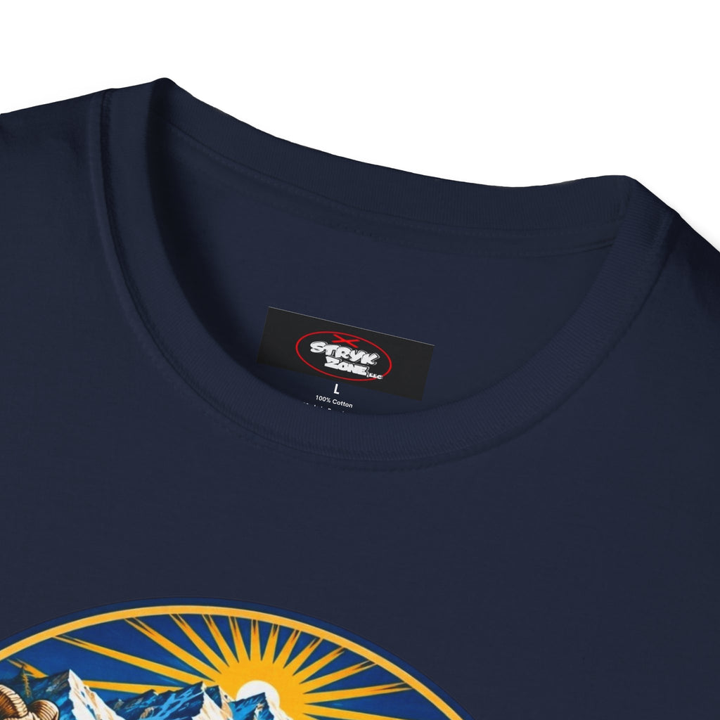 Colorado Retro Mountain Badge T-Shirt — Colorado State Circle Logo Tee