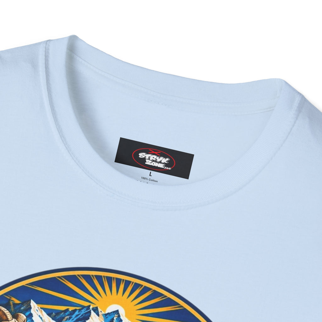 Colorado Retro Mountain Badge T-Shirt — Colorado State Circle Logo Tee
