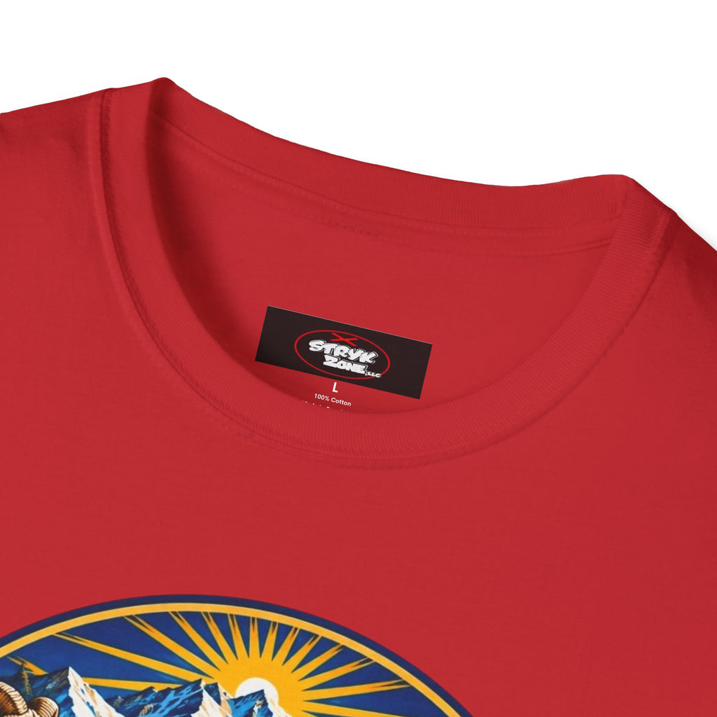 Colorado Retro Mountain Badge T-Shirt — Colorado State Circle Logo Tee